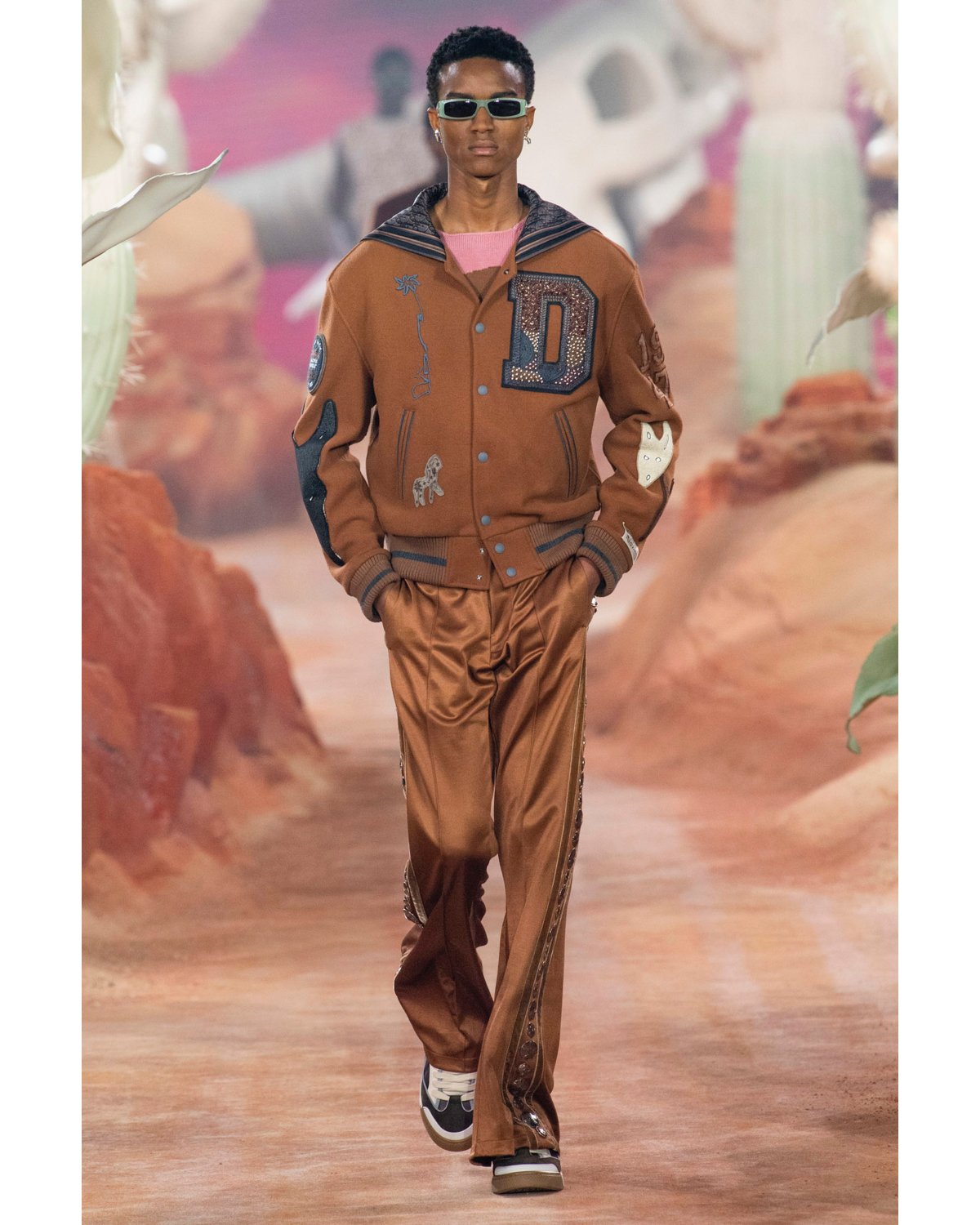 Justsmile Magazine - Dior Men designs the Houston sunset for SS22